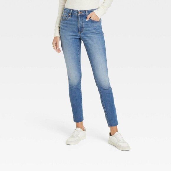 Universal Thread Women's High-Rise Skinny Jeans Medium Wash 6R - Picture 1 of 9